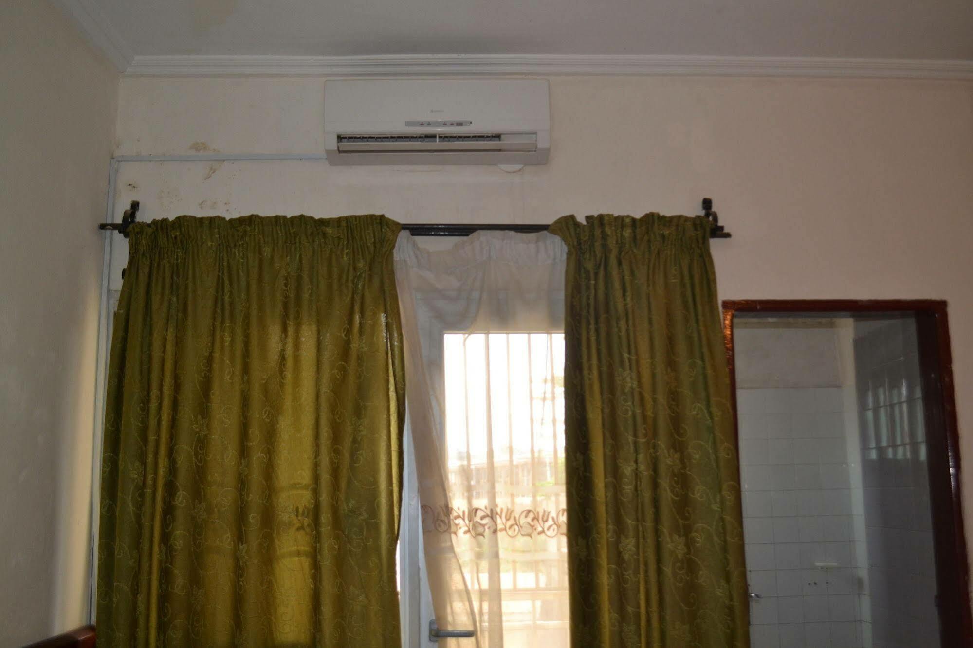Hotel Le Diplomate Yaoundé エクステリア 写真